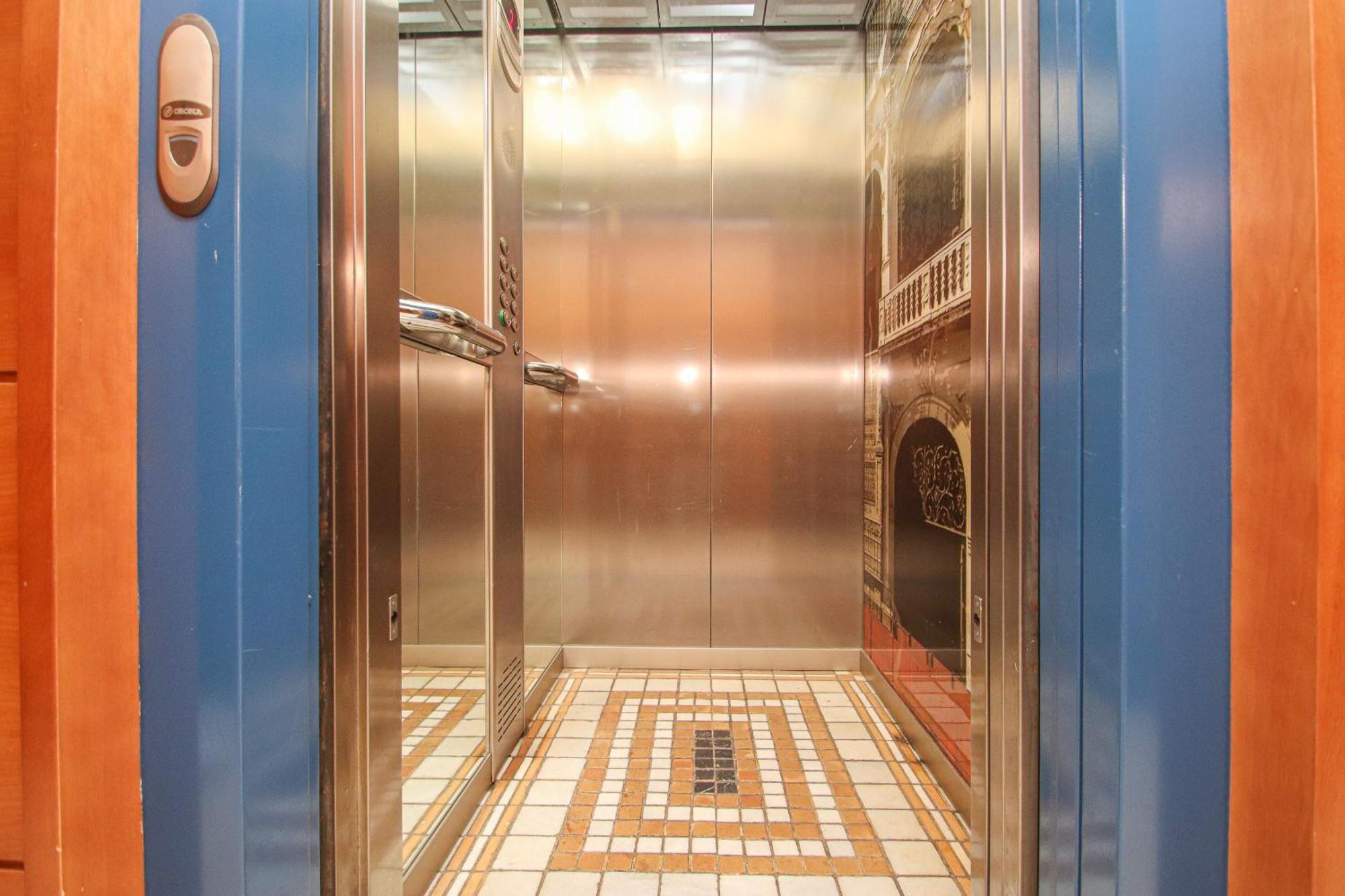 Luxury Apt In Plaza De Espana - Free Parking Sevilla Dış mekan fotoğraf
